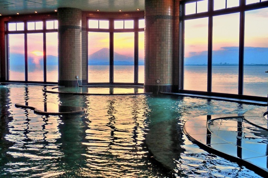 天然温泉＆スパプールとランチプレート付きコース」の体験ギフト