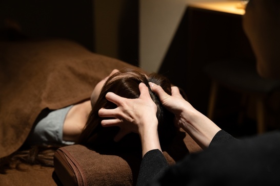 ドライヘッド＆リラクゼーションペアコース」の体験ギフト。つぼみや