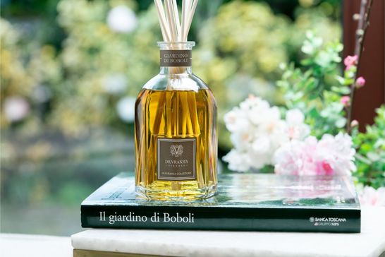 DR. VRANJES ルームフレグランス」をギフトとして贈れます。 - Relax