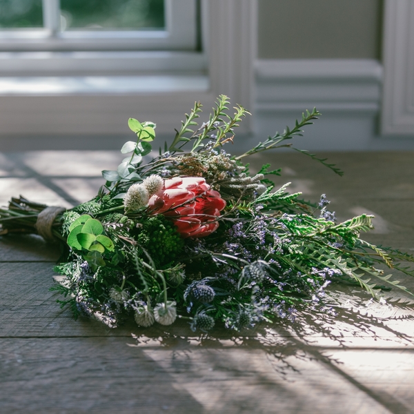 フレッシュフラワーのスワッグブーケ をギフトとして贈れます フラワーギフト プレゼント ソウ エクスペリエンス体験ギフト