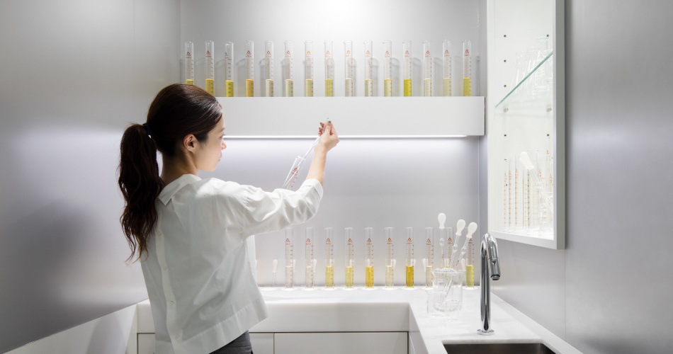 選ぶだけでは出合えない、香りの奥深さを知る