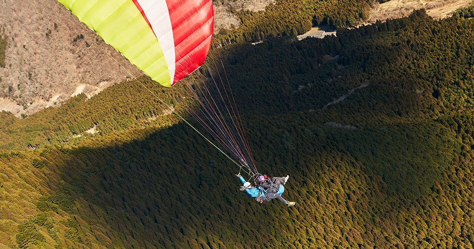 空飛ぶ体験で、一緒に気分爽快！