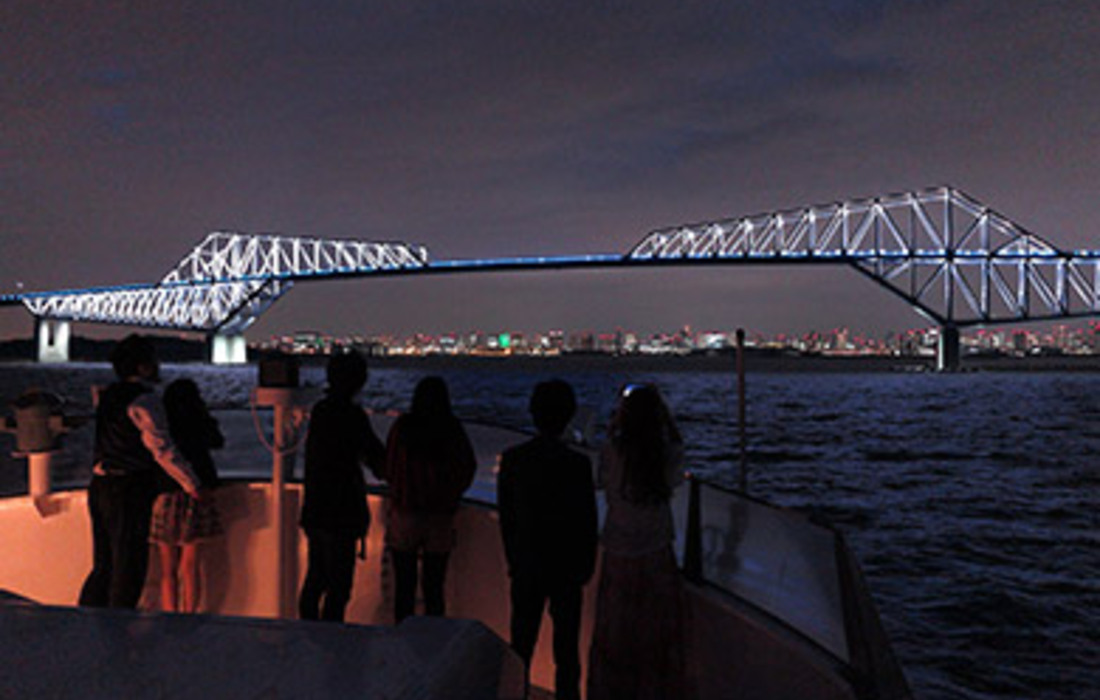 東京湾ディナークルージングコース の体験ギフト ザ クルーズクラブ東京 所要時間 1分 男性も女性も利用可能 2人向け 東京都 クルージング チケットsilver