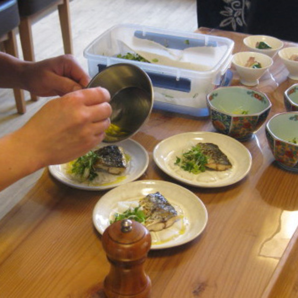 魚料理専門 料理教室 の体験ギフト Sakanaya 所要時間 150分 1人向け 奈良県 ものづくりの体験ギフト Blue