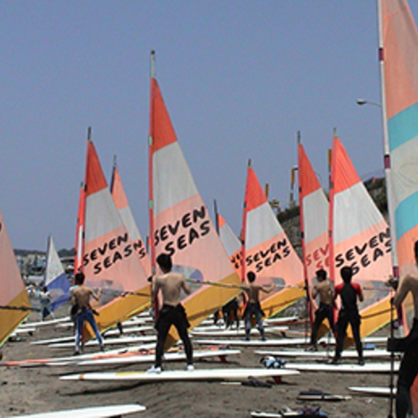 ウインドサーフィンコース の体験ギフト セブンシーズ 鎌倉 所要時間 360分 2人向け 神奈川県 総合版カタログgreen